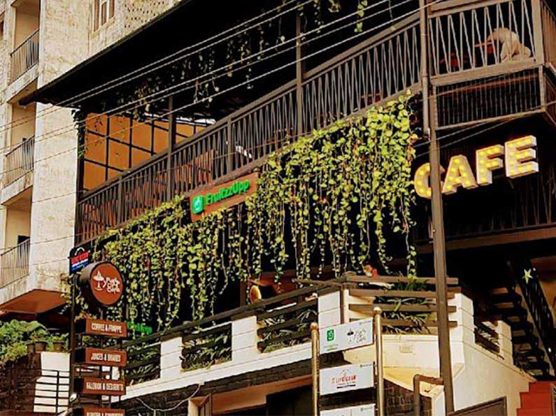 fruitzzup-cafe-malappuram fruitzzup-cafe-malappuram