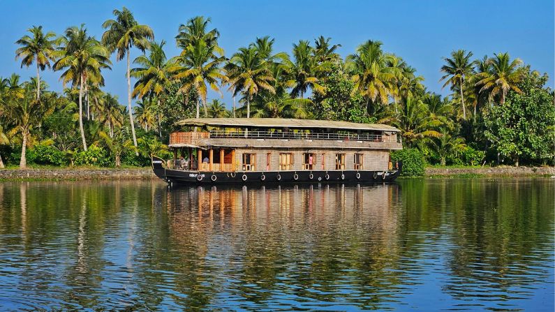 kumarakom best restaurants in kumarakom