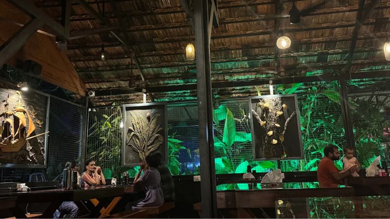 Big mouth Big Mouth restaurant in Adoor