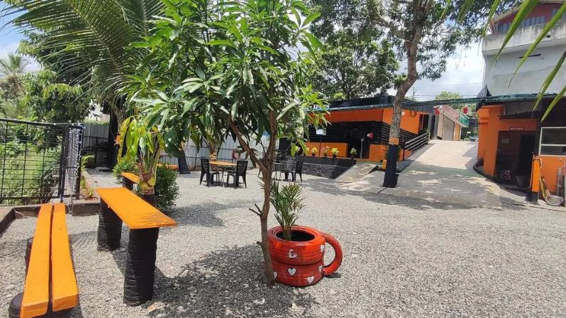 food villege food villege restaurant in punalur