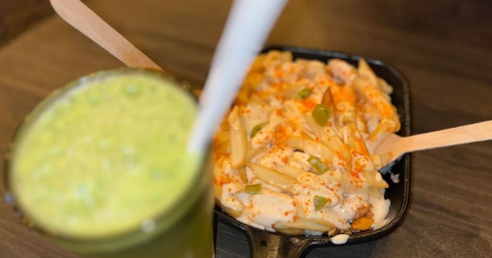 guruvayur Fillet Eatery-cheese fries