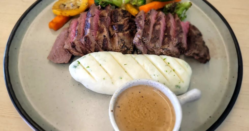 Leafy Lounge Resto Cafe north paravur food