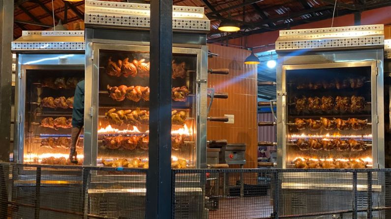 Non veg restaurants in Ottapalam serving chicken and meat dishes.