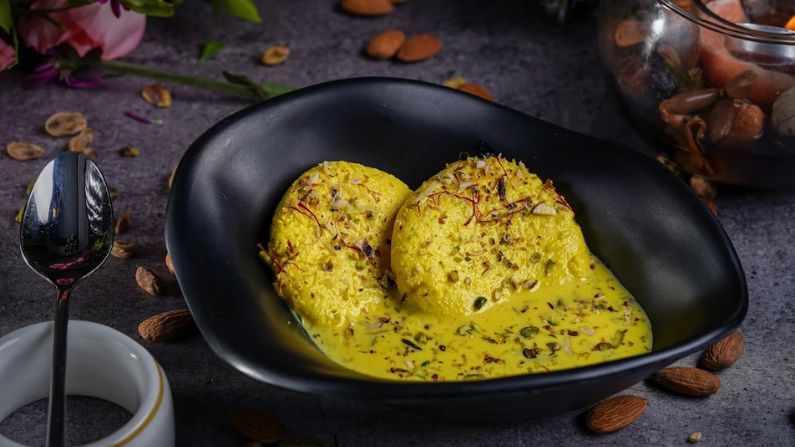 Best North Indian restaurant serving rich curries and traditional dishes