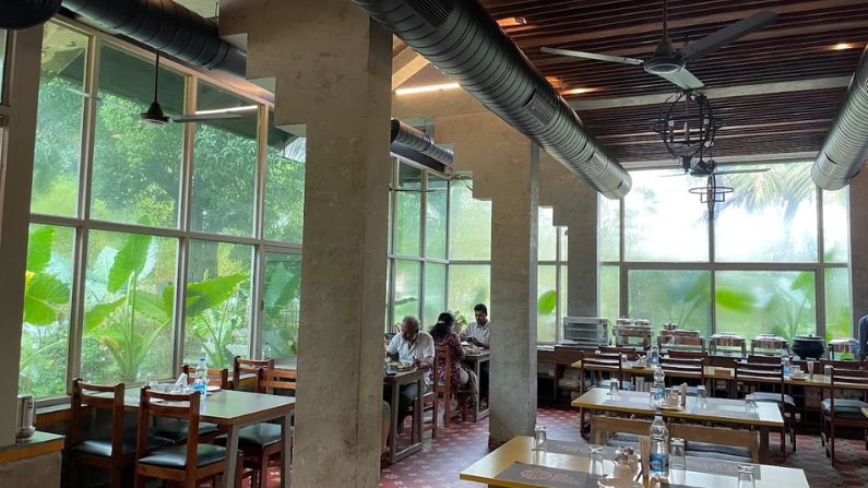 Popular highway restaurant with excellent food and service