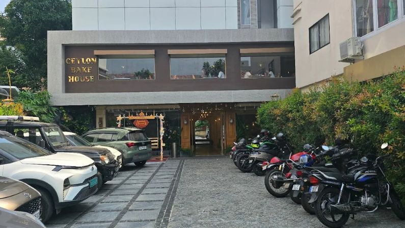 Ceylon Bake House, Woodland Junction, Kochi popular bakery near restaurants in Marine Drive