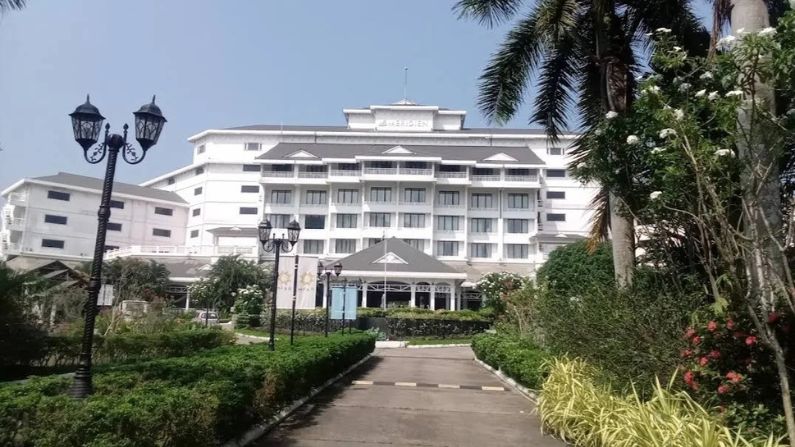 Chef Pillai Restaurant in Kerala – A Premium Kerala Fusion Dining Experience