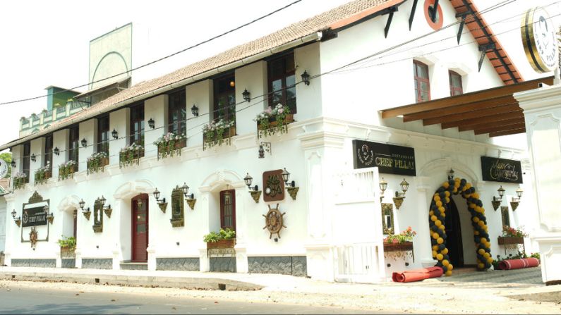 Restaurant Chef Pillai in Calicut is serving premium Kerala cuisine with modern presentation