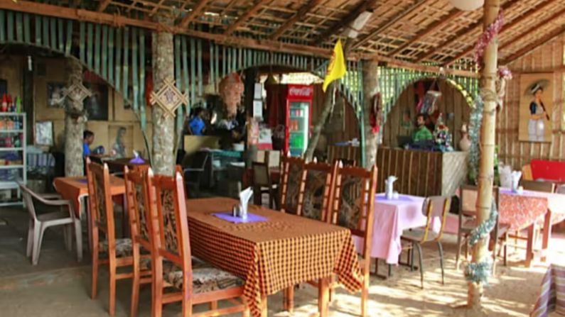 Dreamers Restaurant in Alappuzha serves multi-cuisine dishes in a modern ambience