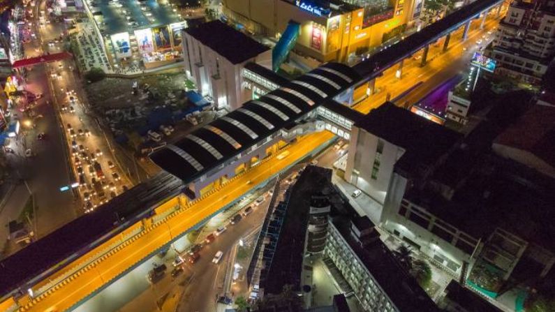 Edappally food street area with popular restaurants in Edappally, Kochi