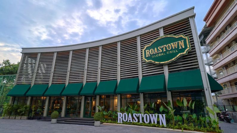 Roastown Global Grill Edappally buffet restaurant among popular restaurants in Edappally Kochi