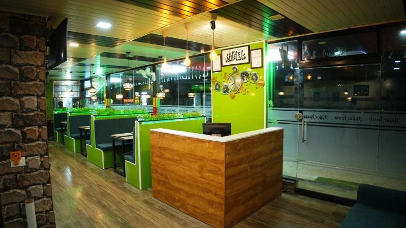 AJAR Resto Mandi & Seafood in Vythiri serves mandi rice and fresh seafood dishes