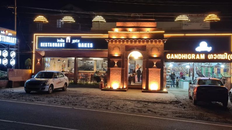 India Gate Restaurant & Bakes in Vythiri is offering bakery items and light meals