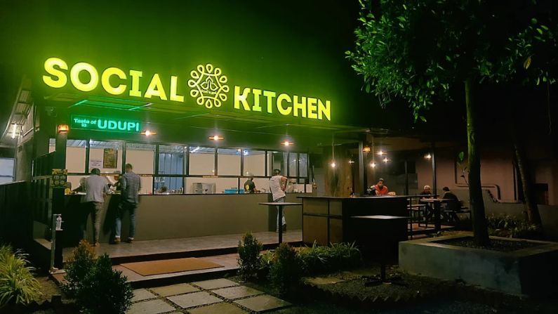 Social Kitchen restaurant in Palakkad serving vegetarian South Indian dishes, snacks, and homely meals.