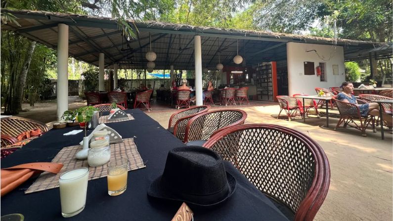 Best Lighthouse View Restaurants in Kovalam