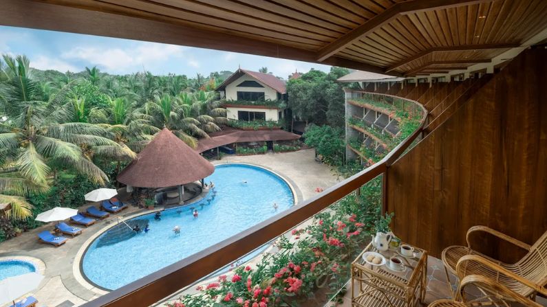UDAY SUITES - THE GARDEN HOTEL