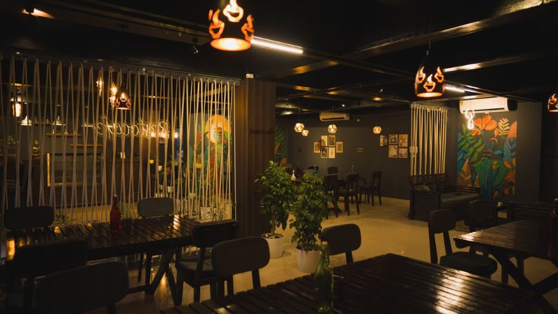 Lal's RESTO Cafe in Anad