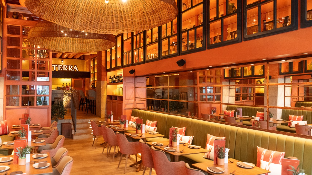 restaurants in Mangalapuram serving veg, non veg, and seafood dishes in Thiruvananthapuram.