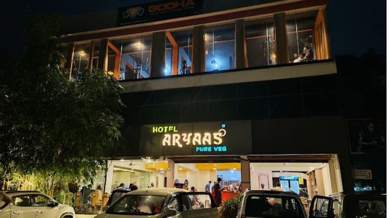restaurants in kiliamanoor