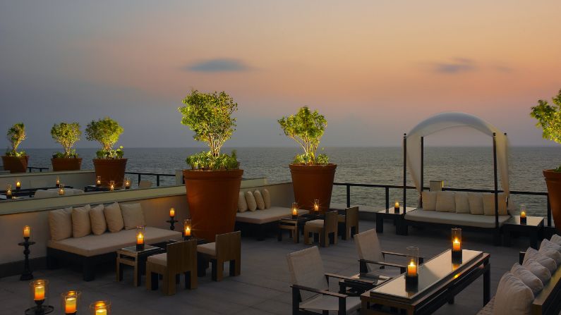 Restaurants in Poojappura offering Kerala cuisine, biryani, family dining, and multi-cuisine food options in Thiruvananthapuram.