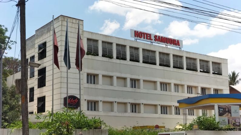Hotel samudra, sreekandapuram