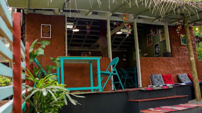 Kashi The Village Cafe Kadambery serving coffee snacks and light meals