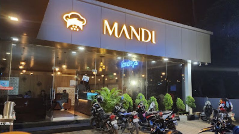 MANDI MANZIL RESTAURANT in Kottiyam serving authentic Arabian mandi and grilled dishes.