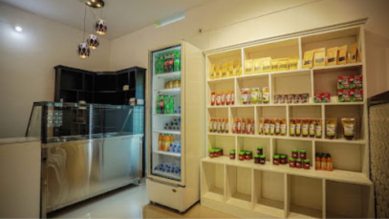 Naadans Restaurant Mytheen's Kitchen in Thenmala