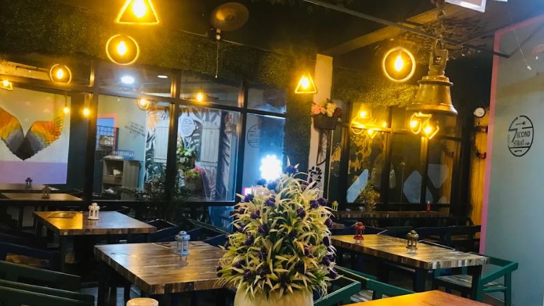 SECOND STREET CAFE