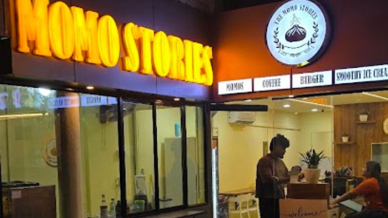 Momo Tales café in Kottiyam serving freshly prepared momos, noodles, and beverages.