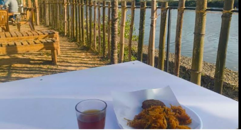 cafe-in-pinarayi