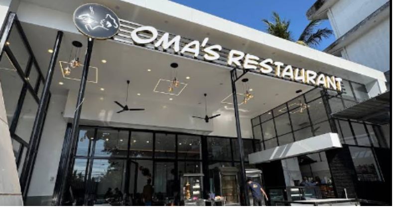 Restaurant in Elayavoor