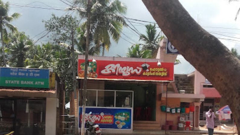 Hotel Kichus Maranalloor serving authentic Kerala meals and popular non-vegetarian dishes